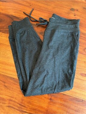 Lolé Women’s Jogger Pants in Charcoal Grey